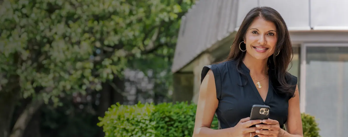 Yashmin Lloyds Contact Background